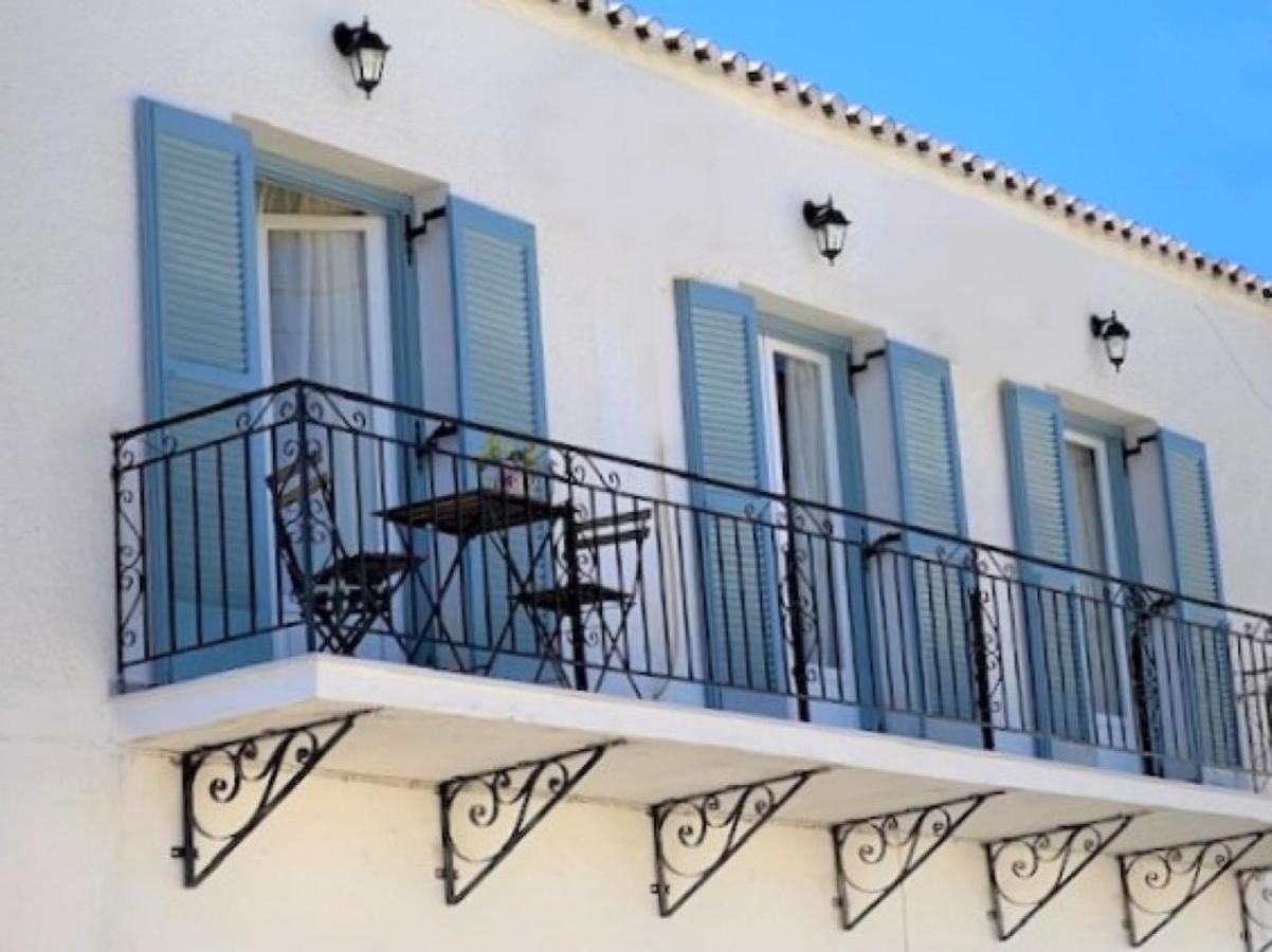 Summer House In Spetses エクステリア 写真