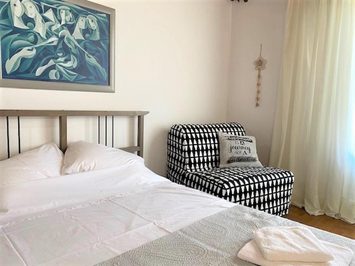 Summer House In Spetses エクステリア 写真